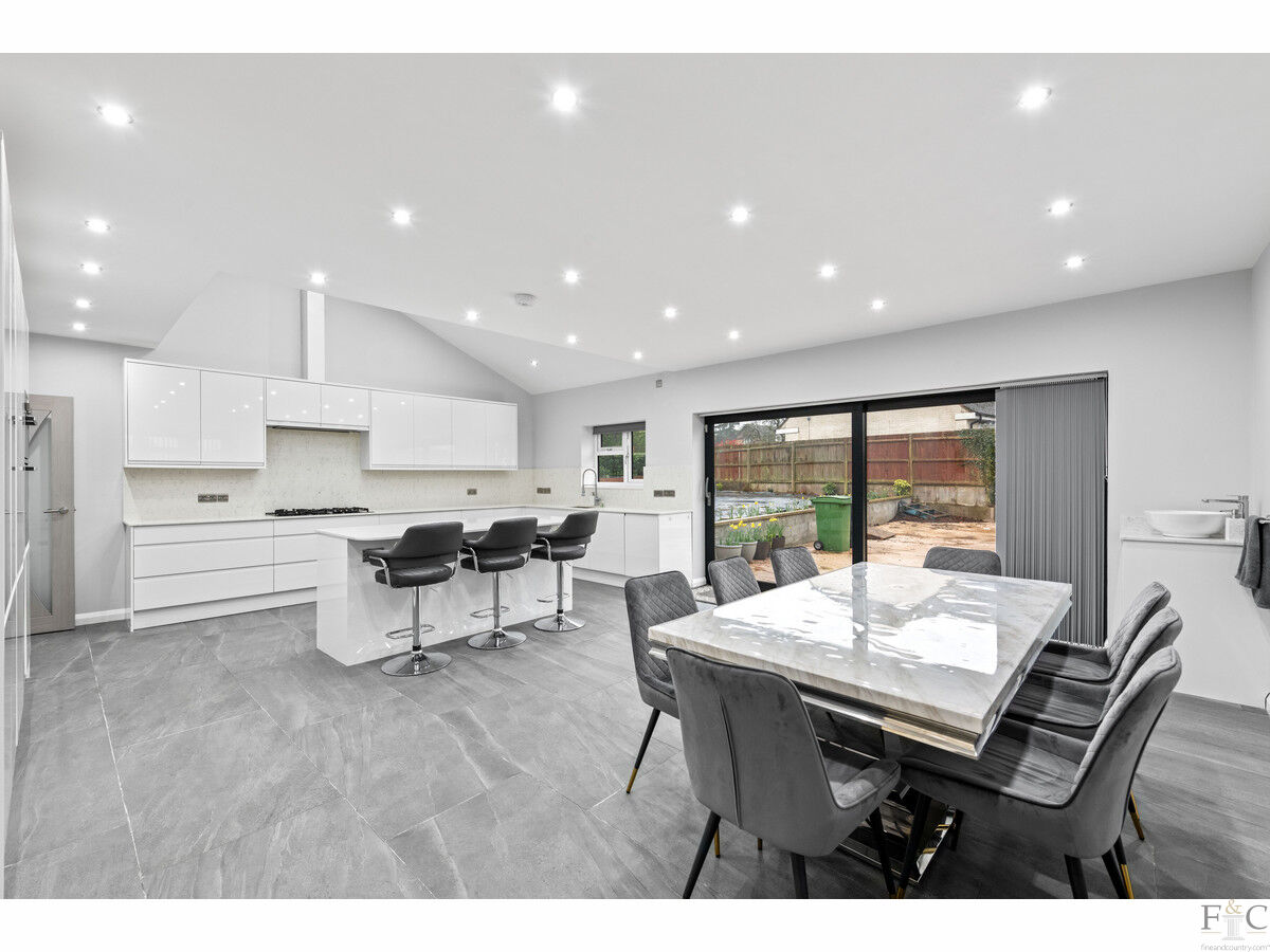 Detached Bungalow for sale with 4 bedrooms, Dalby Avenue, Leicester