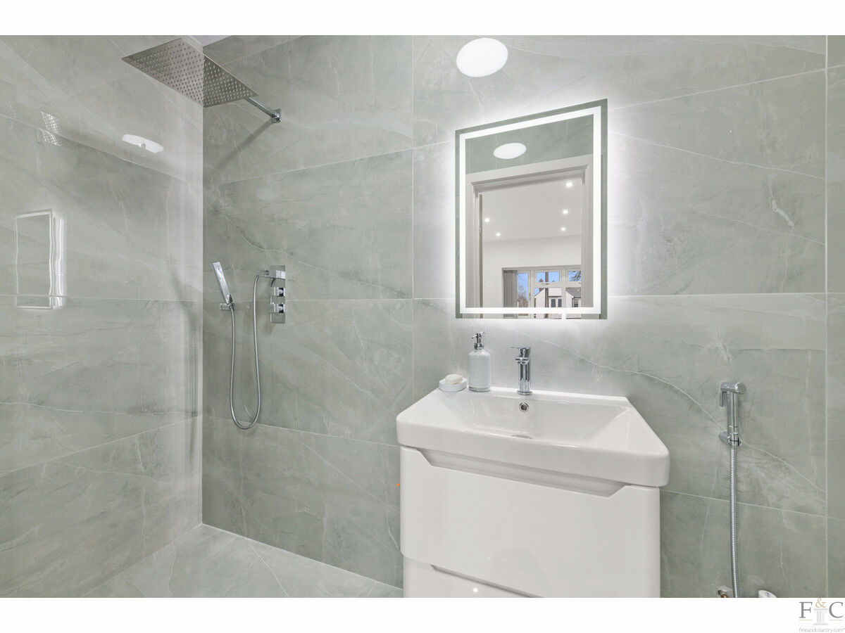 Detached Bungalow for sale with 4 bedrooms, Dalby Avenue, Leicester