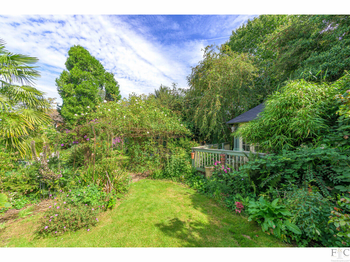 Detached House for sale with 6 bedrooms, Main Road, Claybrooke Magna