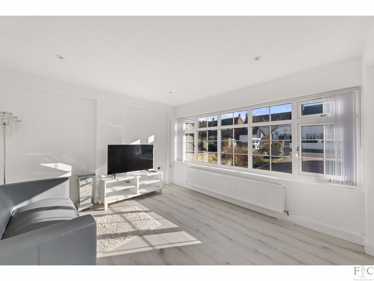 Detached House for sale with 4 bedrooms, The Fairway, Leicester Fine