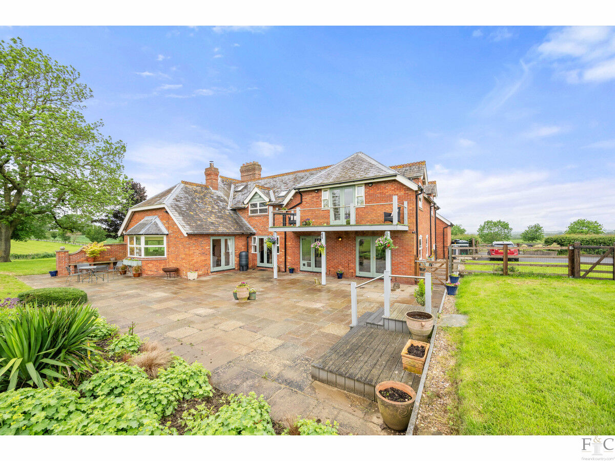 Detached House for sale with 5 bedrooms, Welford Road, Arnesby Fine