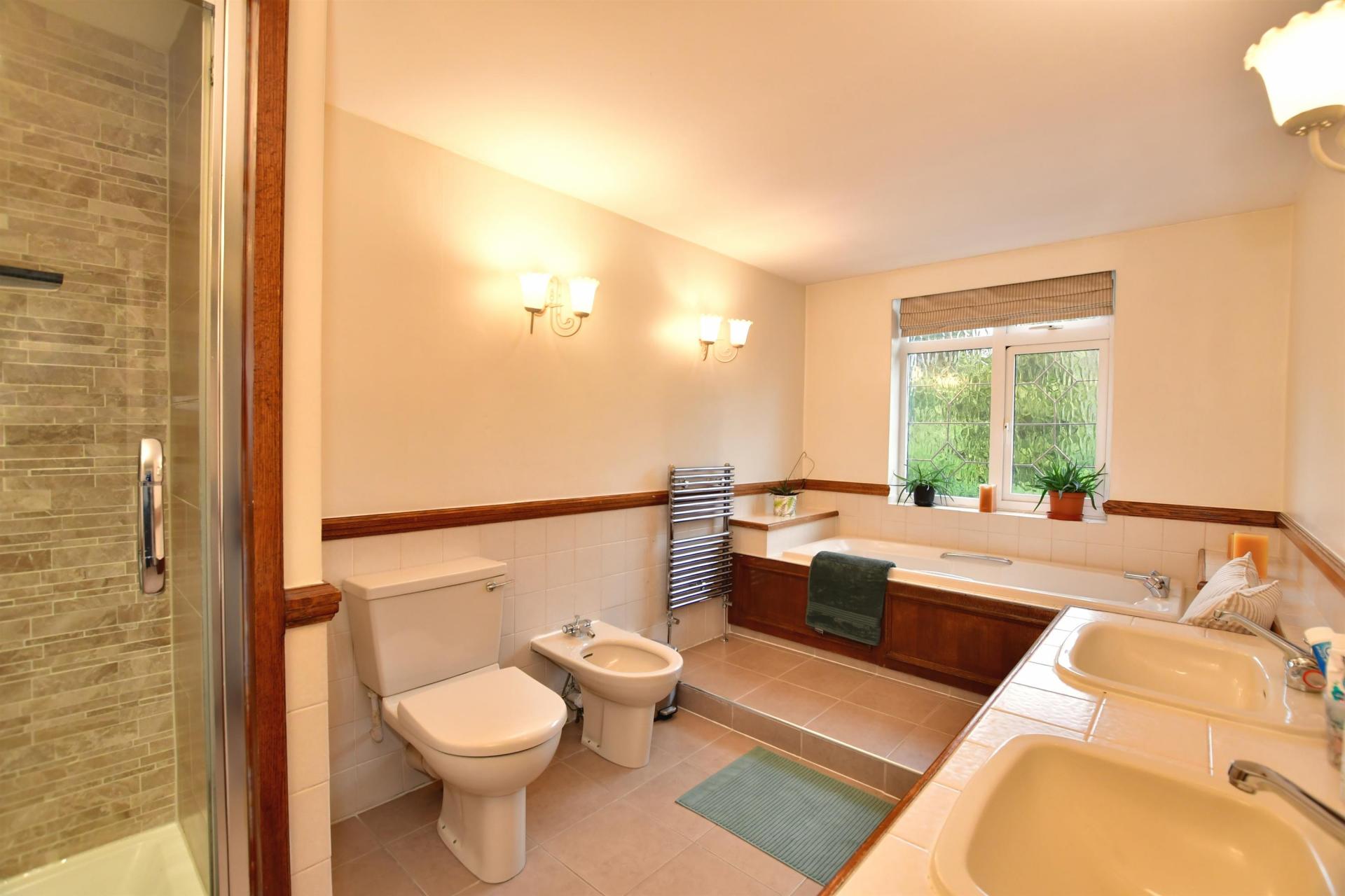 Detached House for sale with 6 bedrooms, Lee Grove, Chigwell Fine