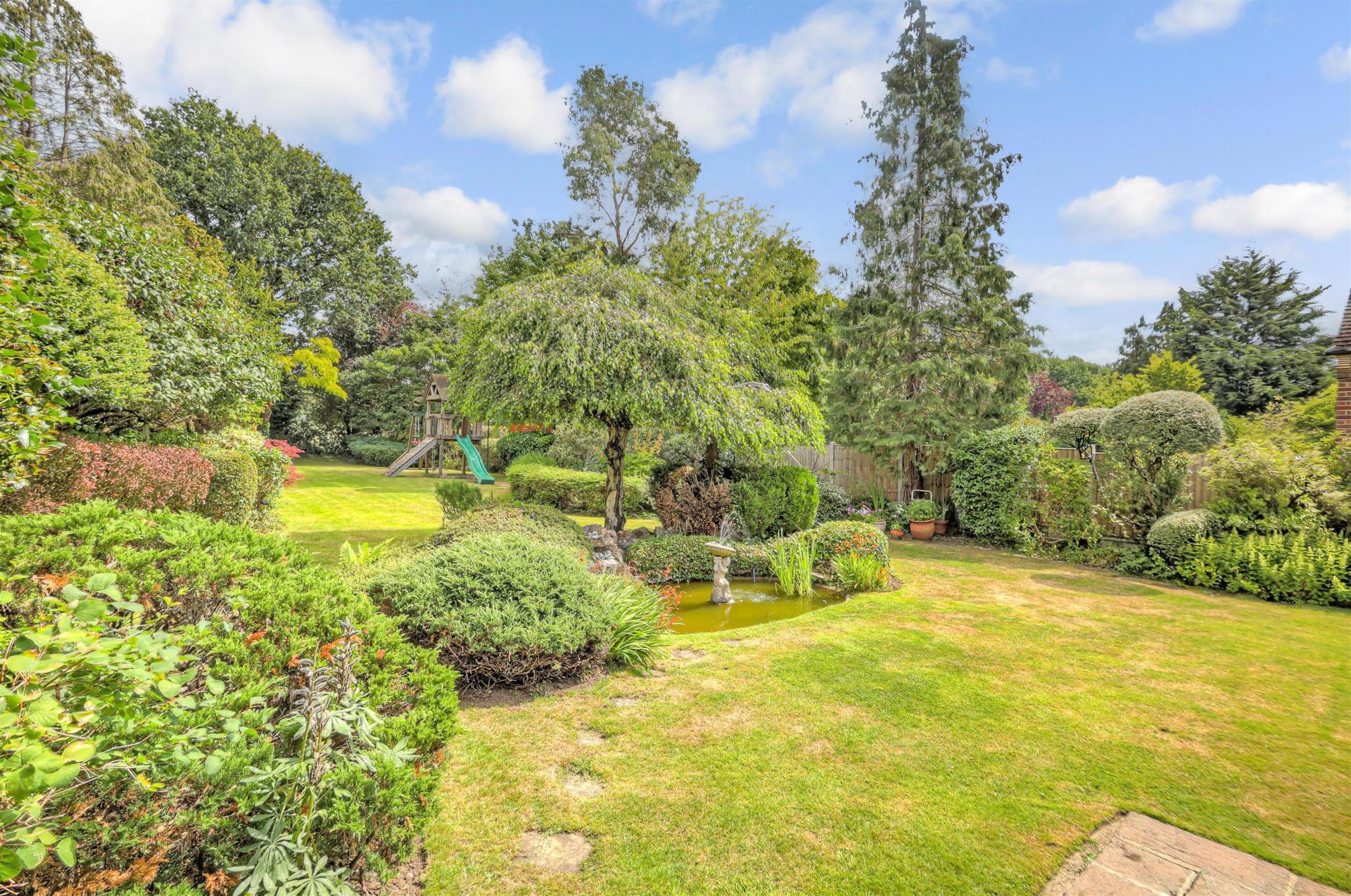 Detached House for sale with 6 bedrooms, Lee Grove, Chigwell Fine