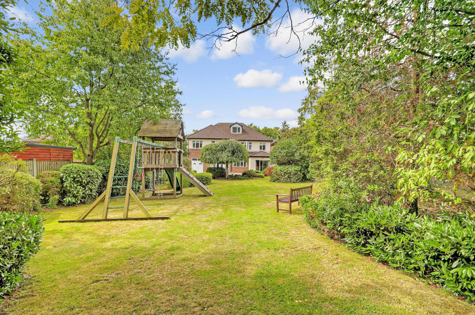 Detached House for sale with 6 bedrooms, Lee Grove, Chigwell Fine