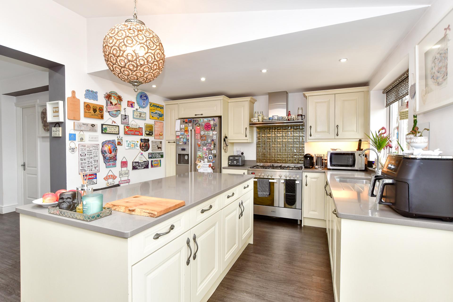 SemiDetached House for sale with 5 bedrooms, Rous Road, Buckhurst Hill