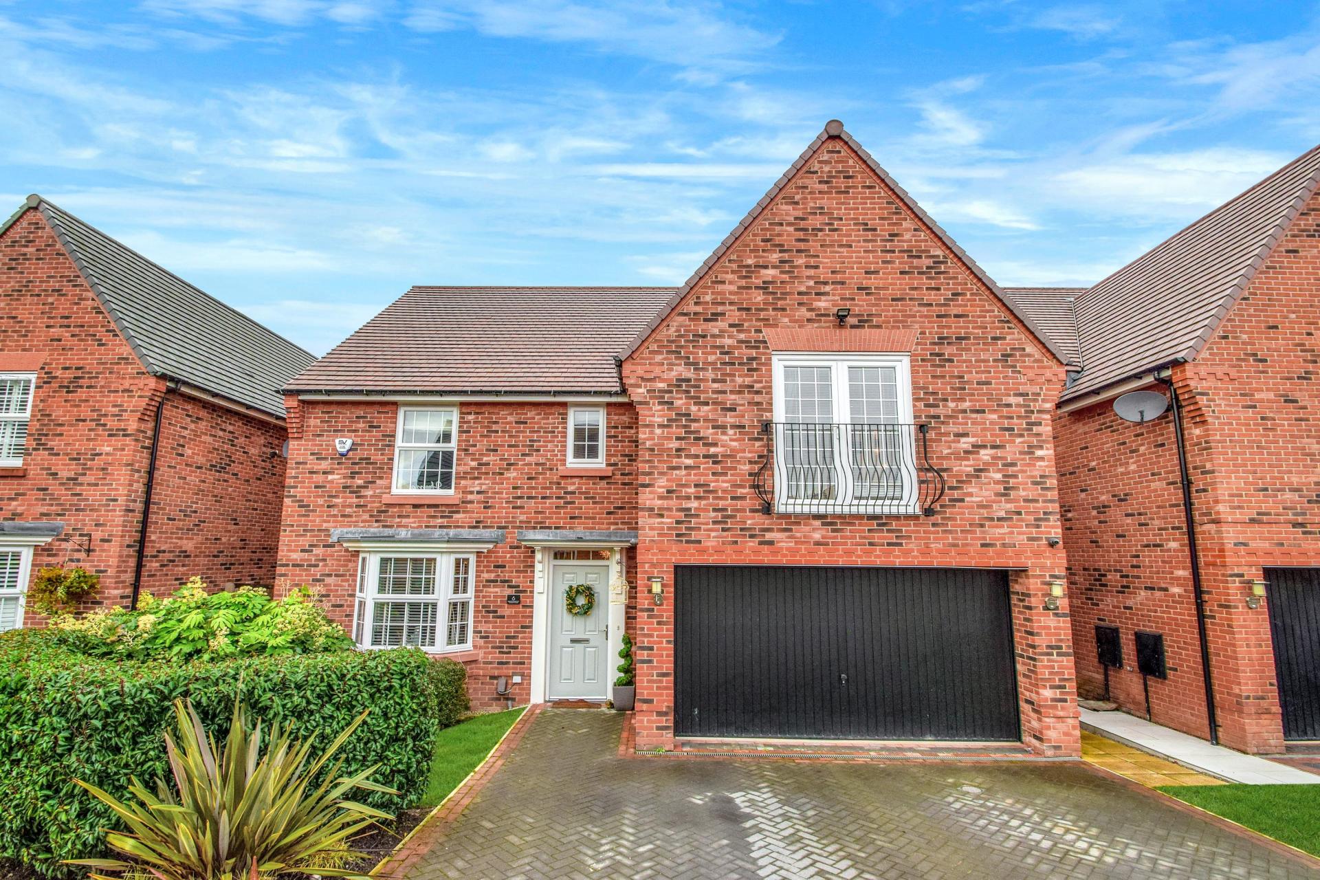 4 bedroom house for sale in Wilmslow