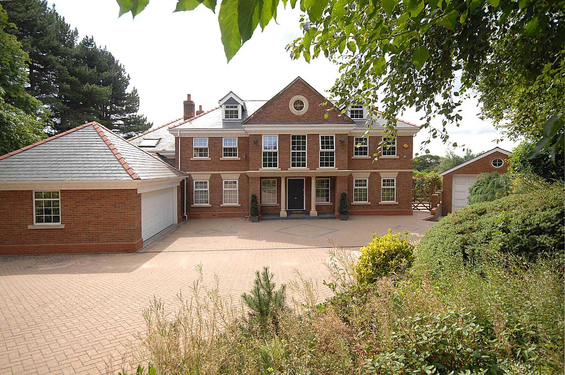 5 bedroom House for rent in Macclesfield