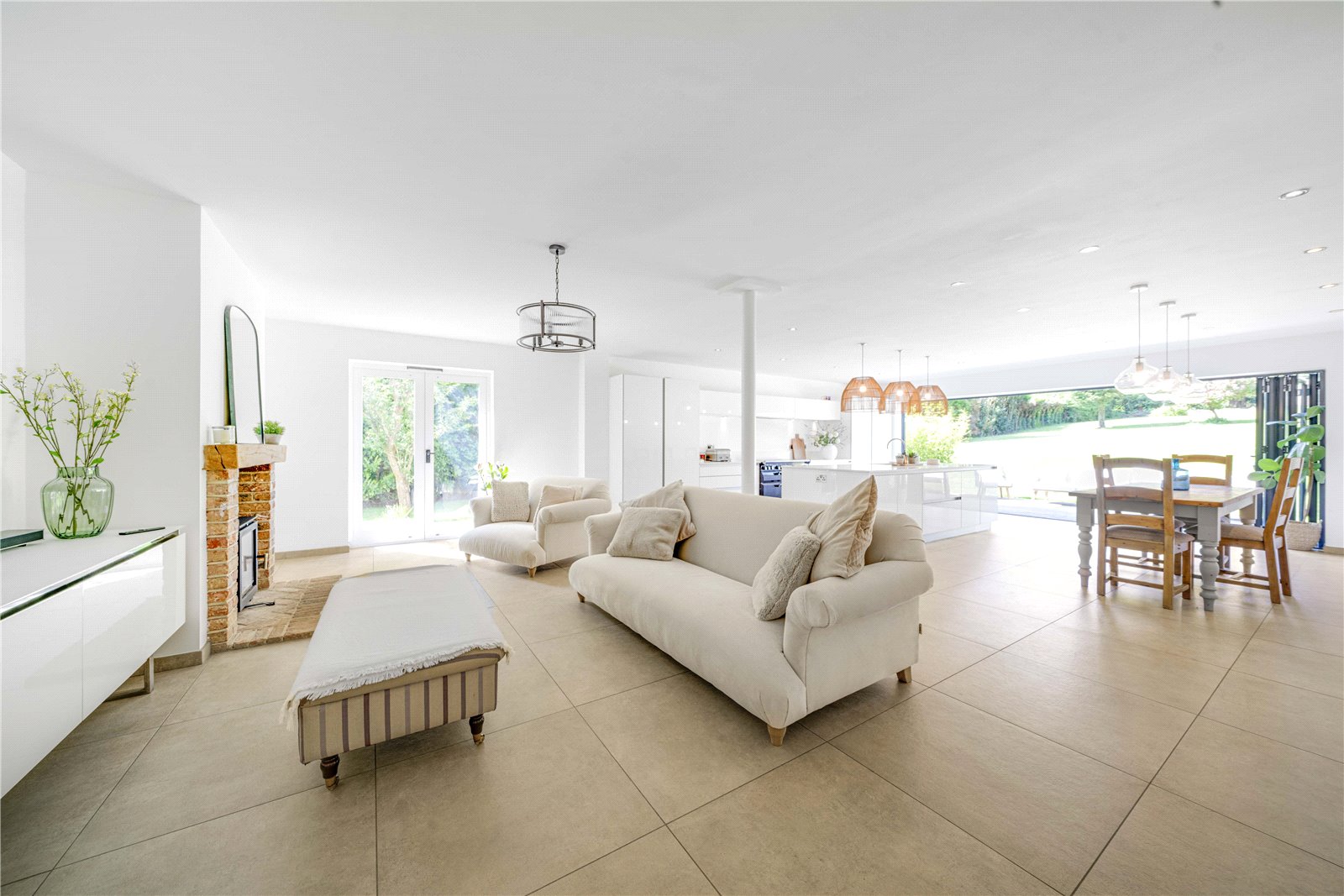 Detached House for sale with 6 bedrooms, Level Mere Lane, Eastergate Fine & Country