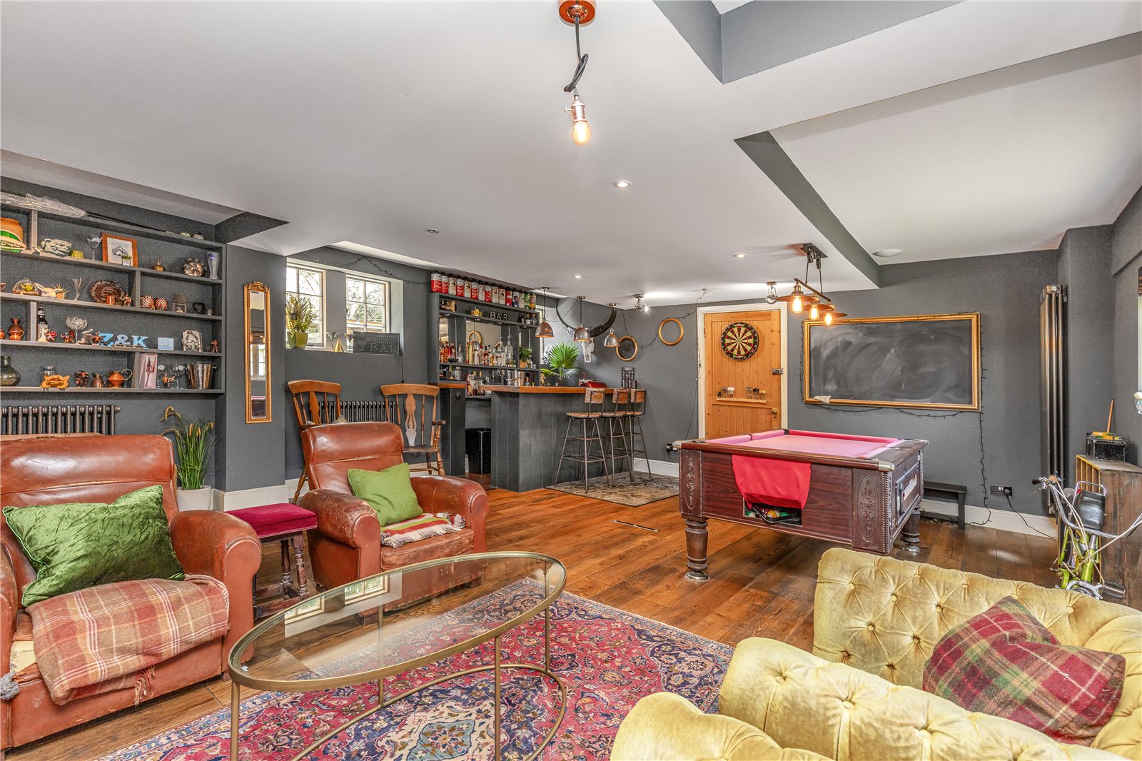 Detached House for sale with 6 bedrooms, Farm Lane, Nutbourne Fine