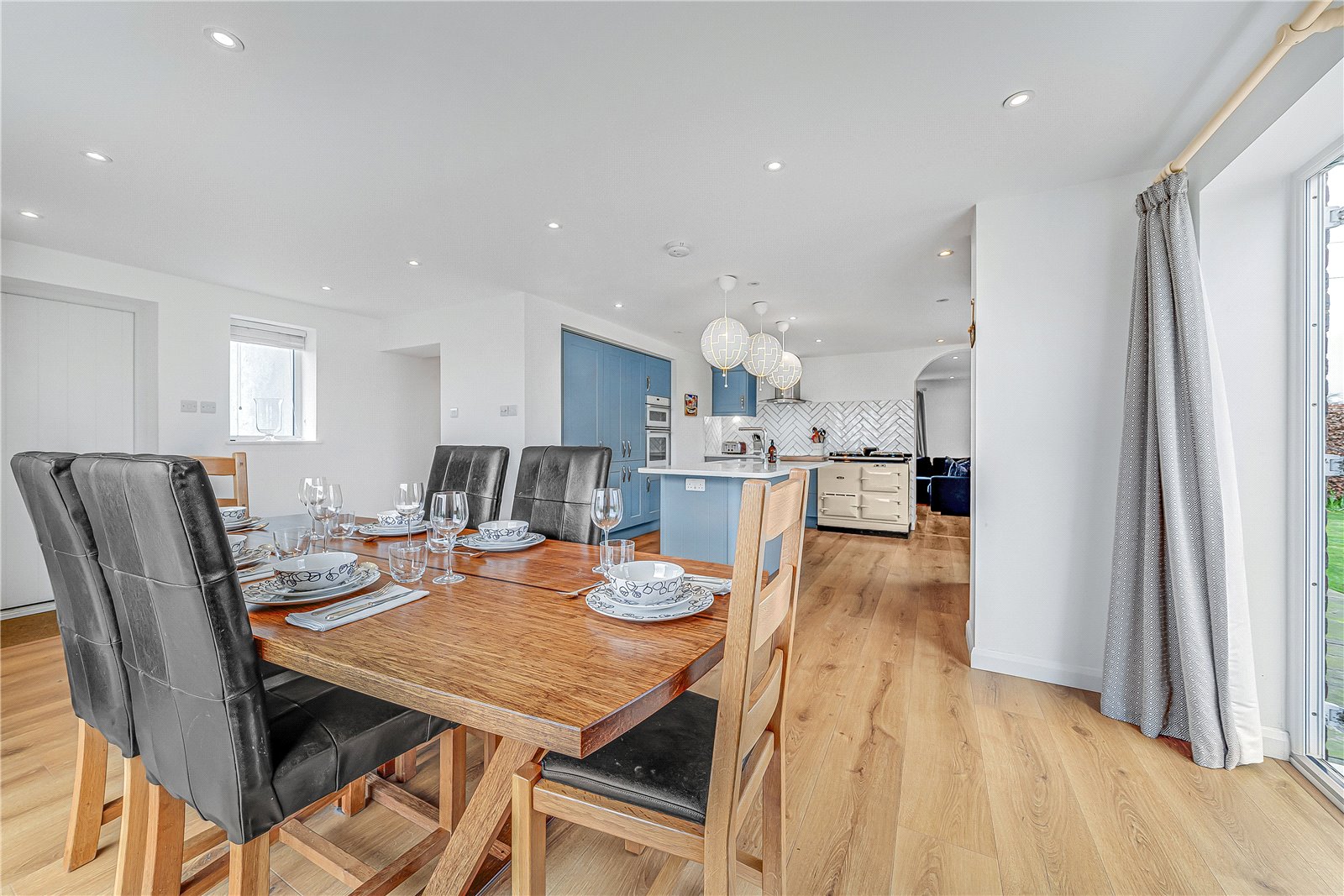 Detached House for sale with 5 bedrooms, 2 Miles From Chichester