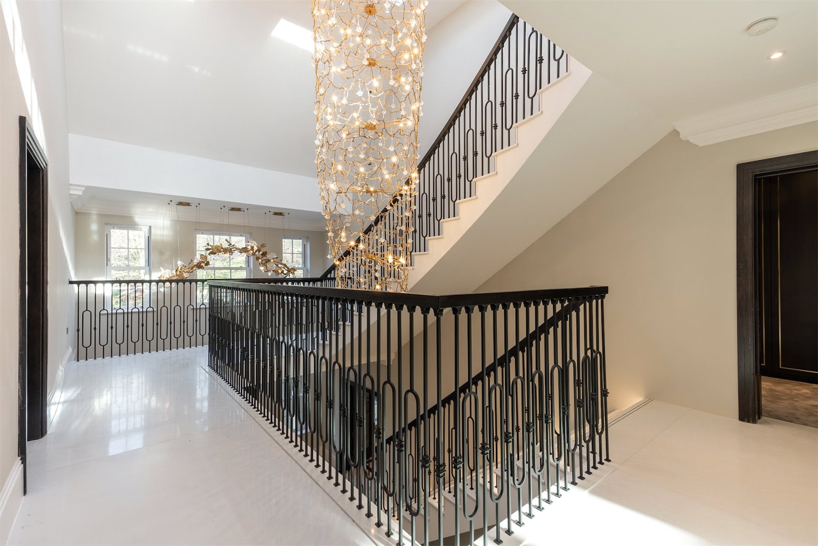 Detached House for sale with 7 bedrooms, Valley Way, Gerrards Cross Fine & Country