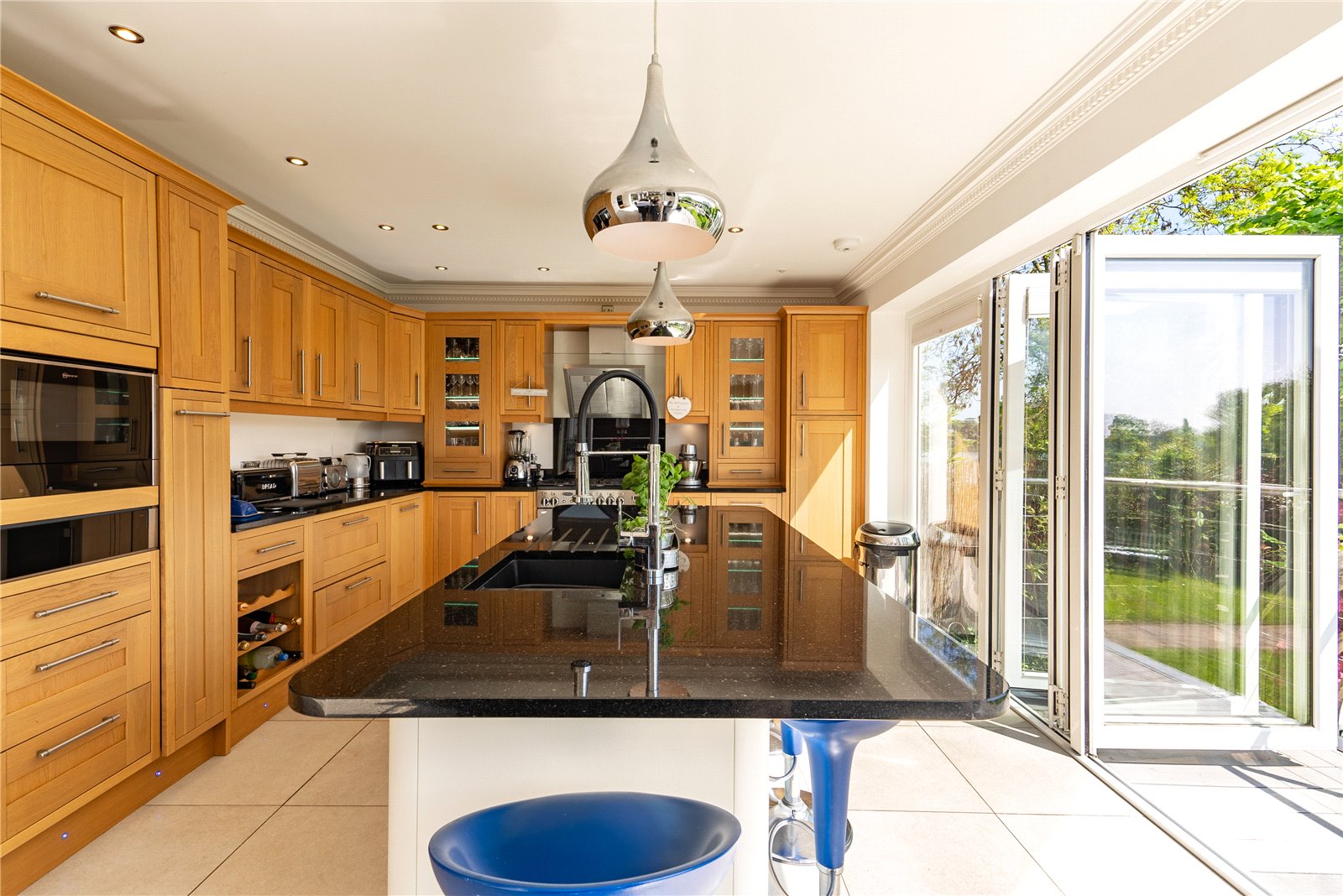 Detached House for sale with 4 bedrooms, Chertsey Lane, Staines Fine