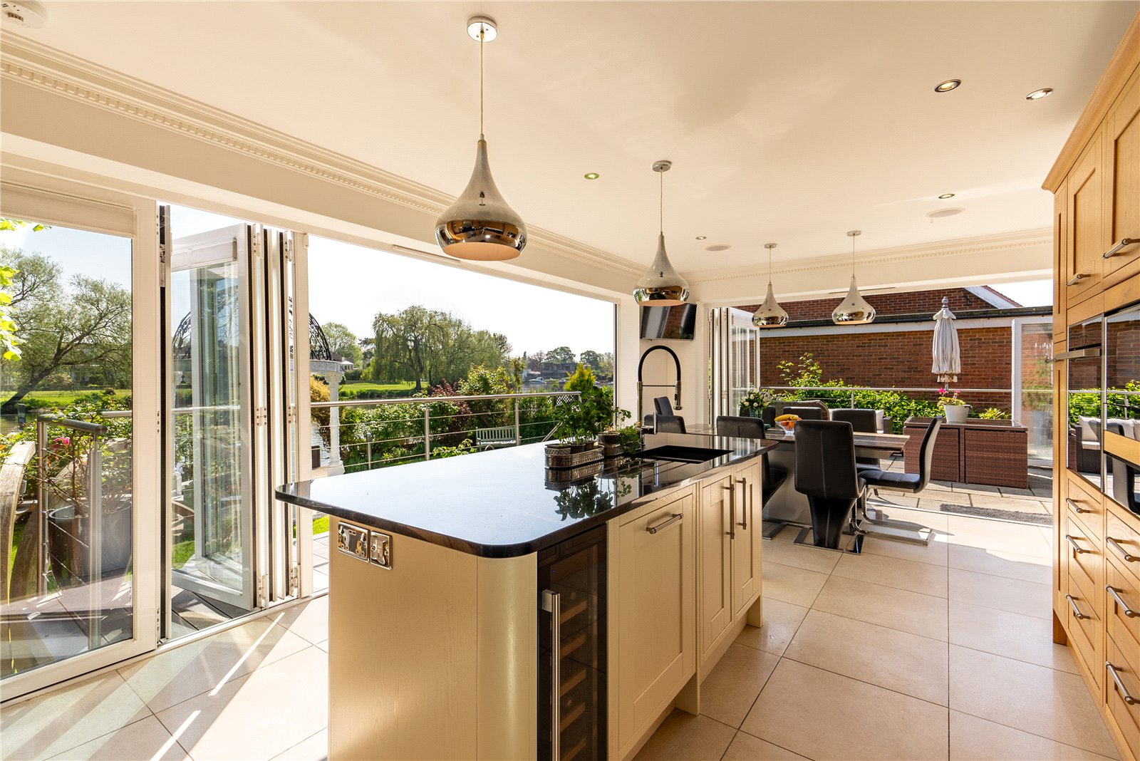 Detached House for sale with 4 bedrooms, Chertsey Lane, Staines Fine