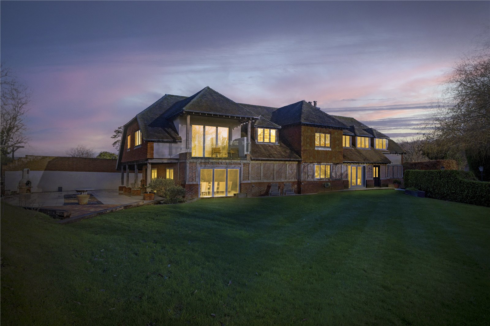 Detached House for sale with 6 bedrooms, Wonersh Common, Wonersh Fine