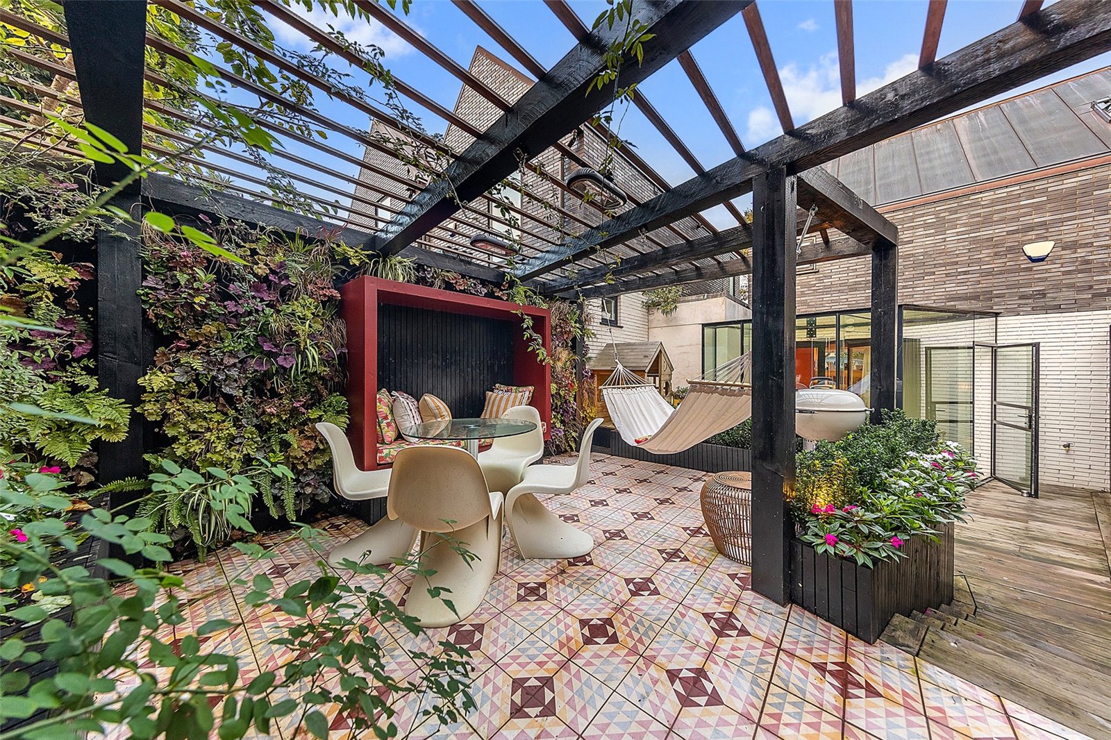 Detached House for sale with 3 bedrooms, Gondar Gardens, London Fine