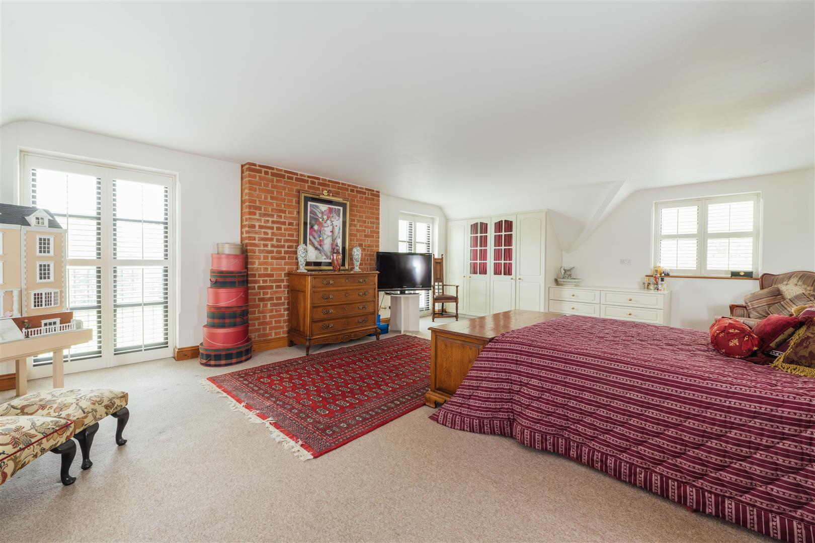 Detached House for sale with 5 bedrooms, Church End, Milton Bryan