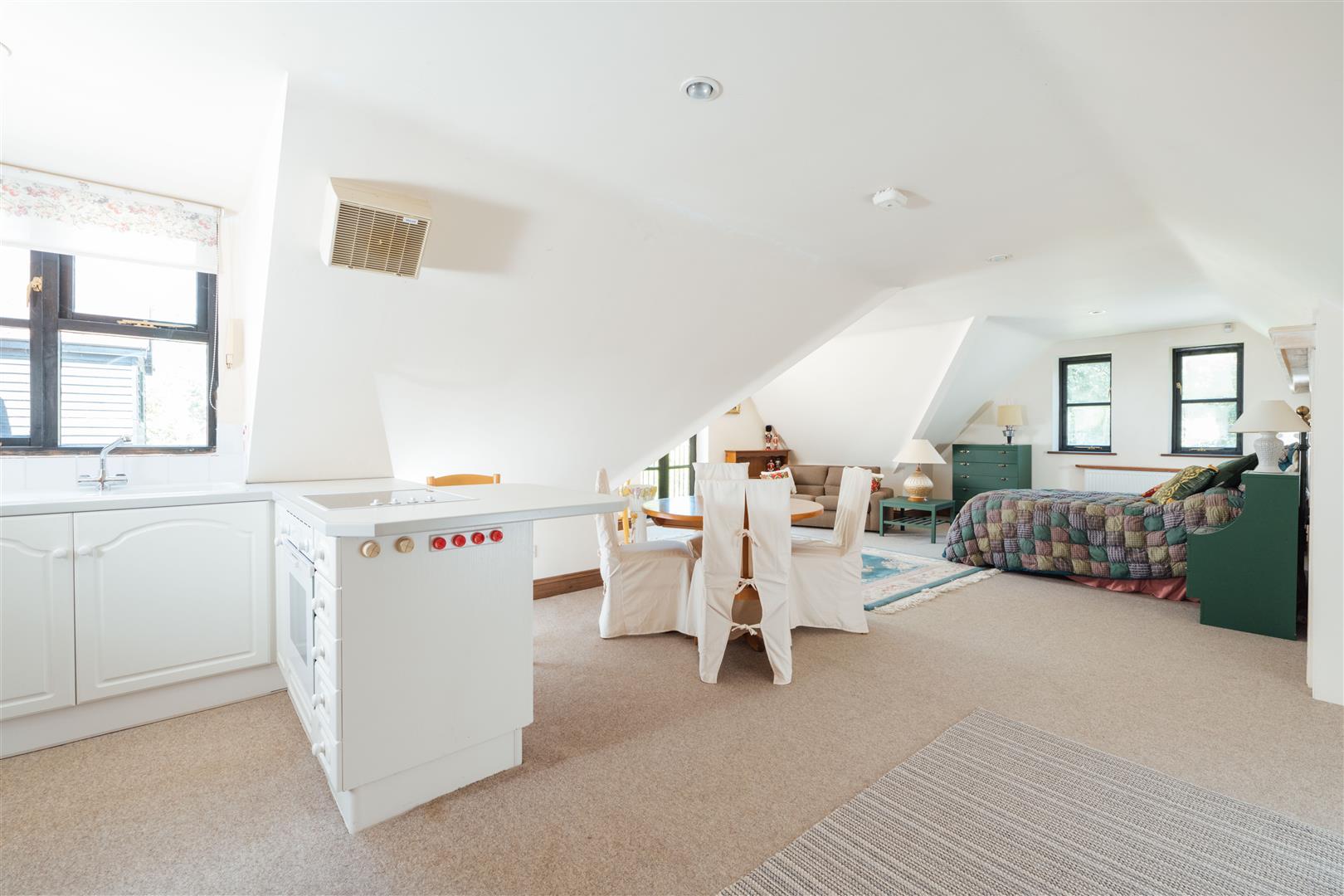 Detached House for sale with 5 bedrooms, Church End, Milton Bryan