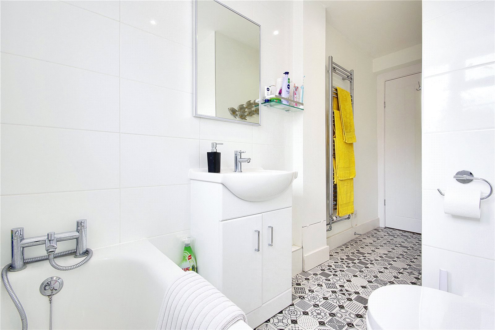 Apartment for sale with 3 bedrooms, Chaddesley Glen, Canford Cliffs