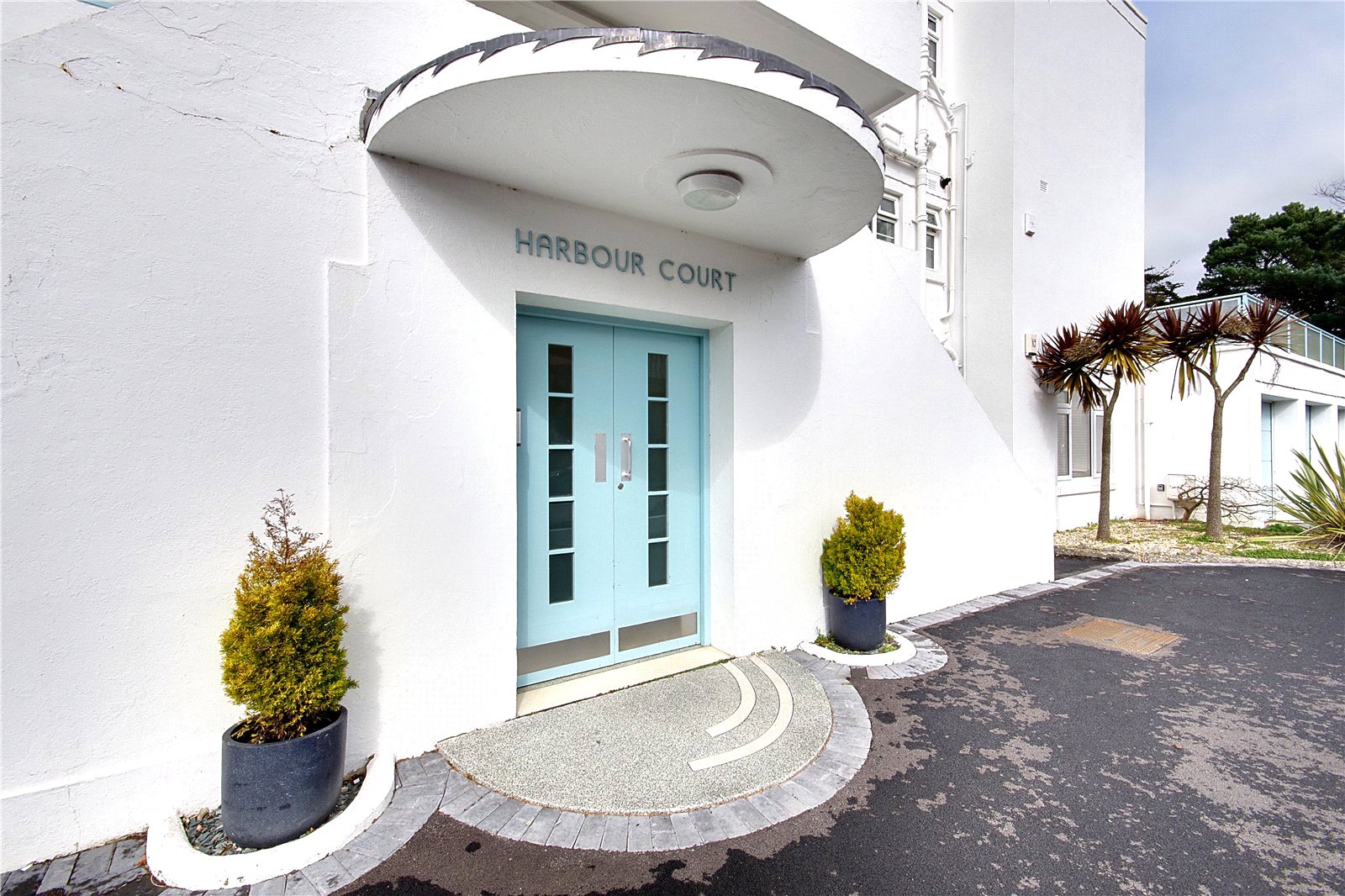 Apartment for sale with 3 bedrooms, Chaddesley Glen, Canford Cliffs