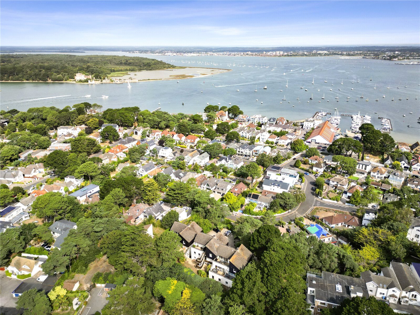 Apartment for sale with 3 bedrooms, Road, Sandbanks Fine