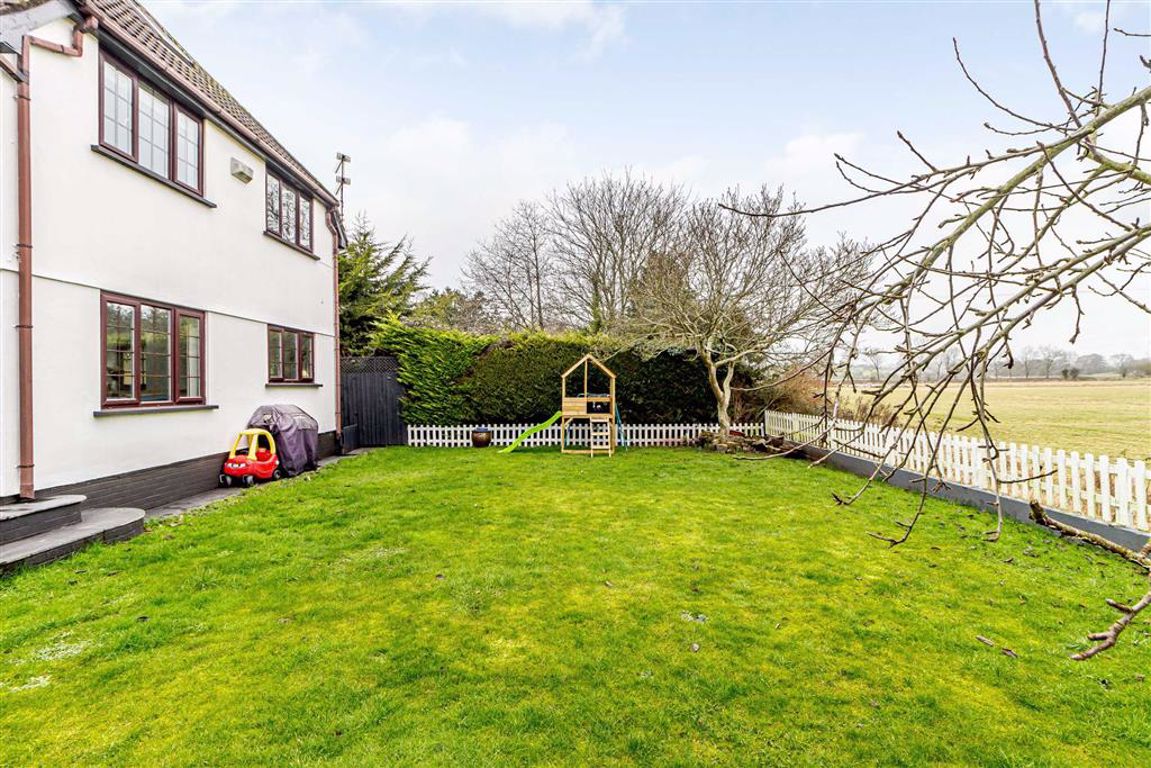 5 bedroom Detached House for sale in Llanwern Village, Newport