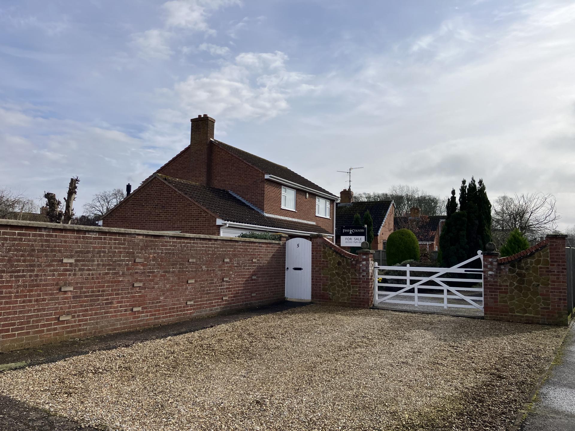 Detached House for sale with 4 bedrooms, Dersingham Fine & Country