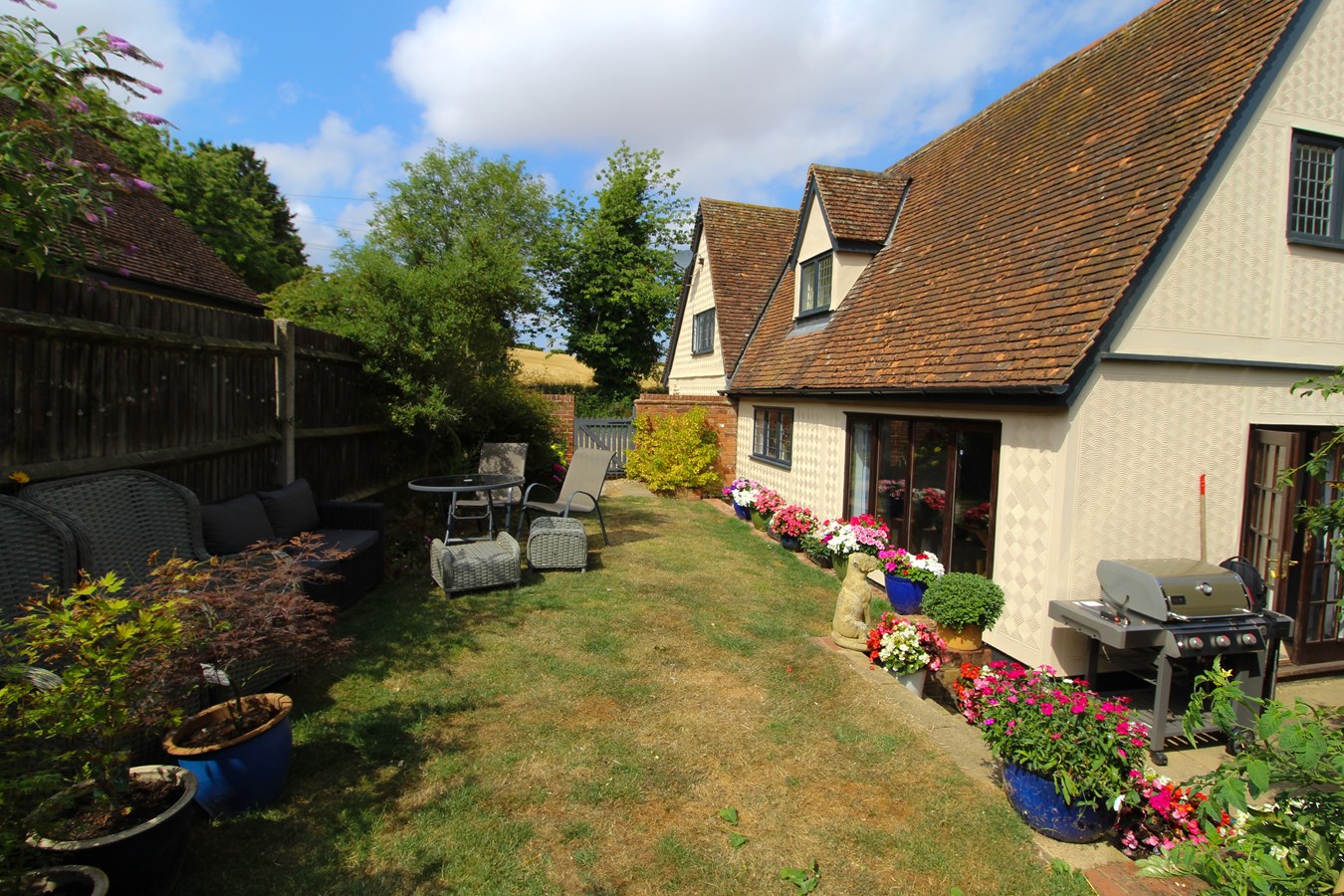 Cottage for sale with 3 bedrooms, The Street, Wallington Fine & Country