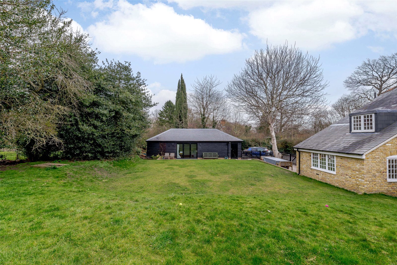 Detached House for sale with 6 bedrooms, Camer Street, Meopham Fine