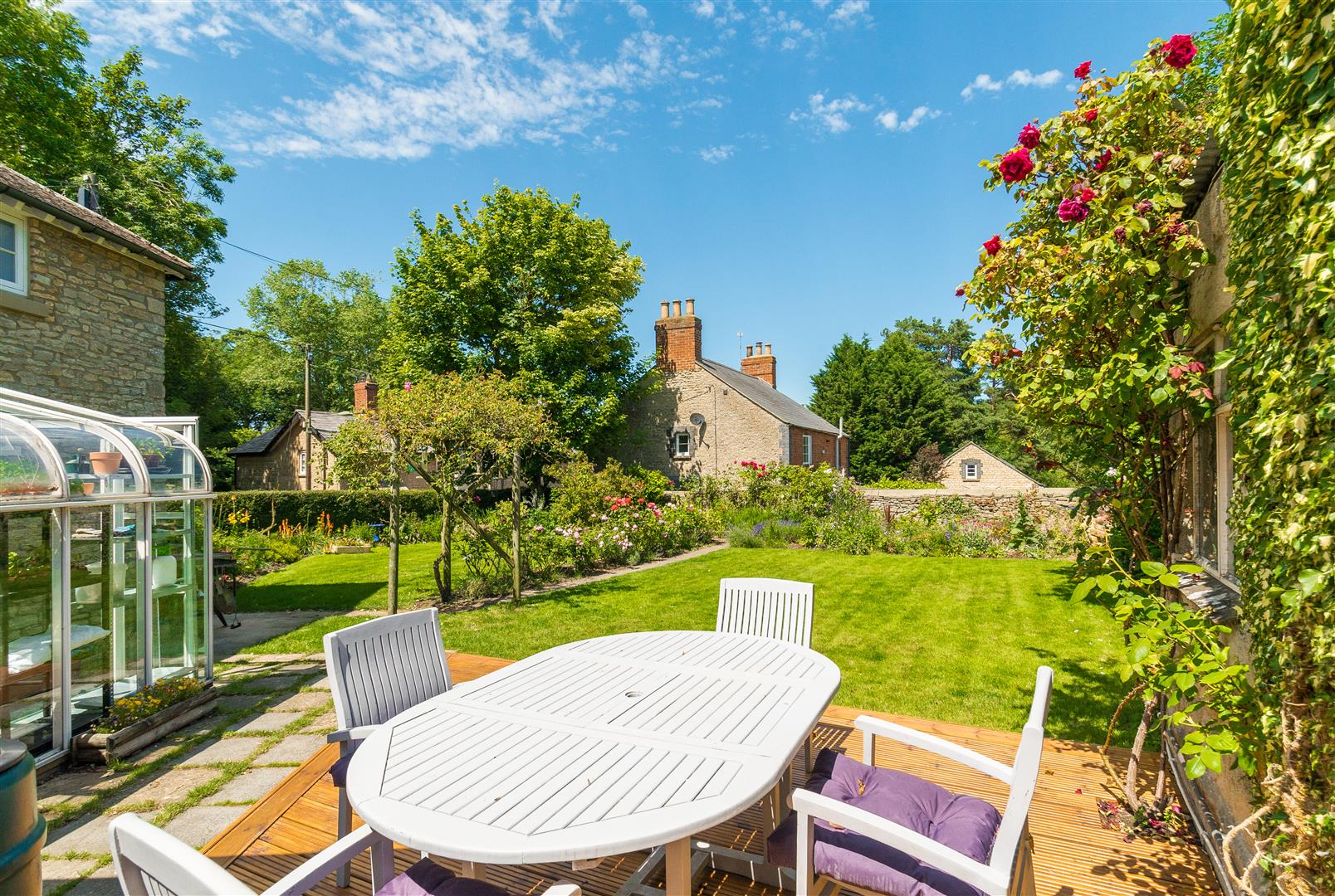 4 bedroom Detached House for sale in Chesterton