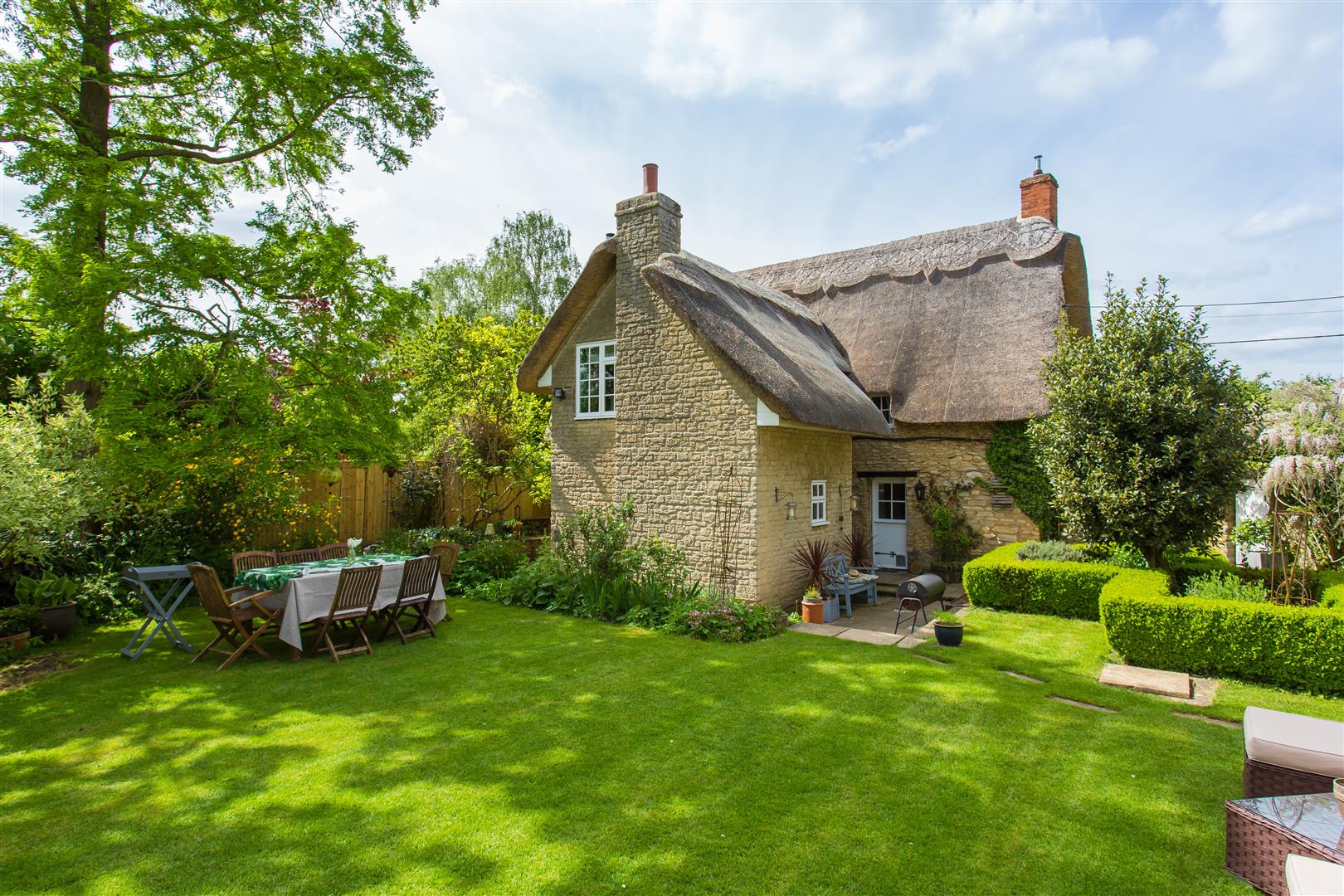5 bedroom Cottage for sale in Merton Bicester