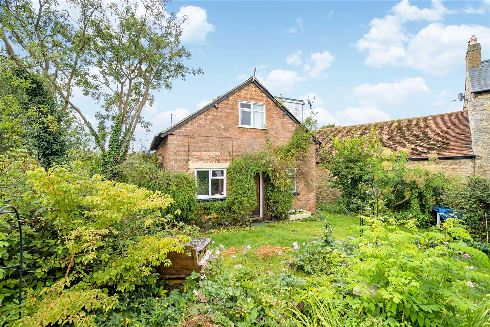 House for sale with 5 bedrooms, West End, Launton Fine & Country