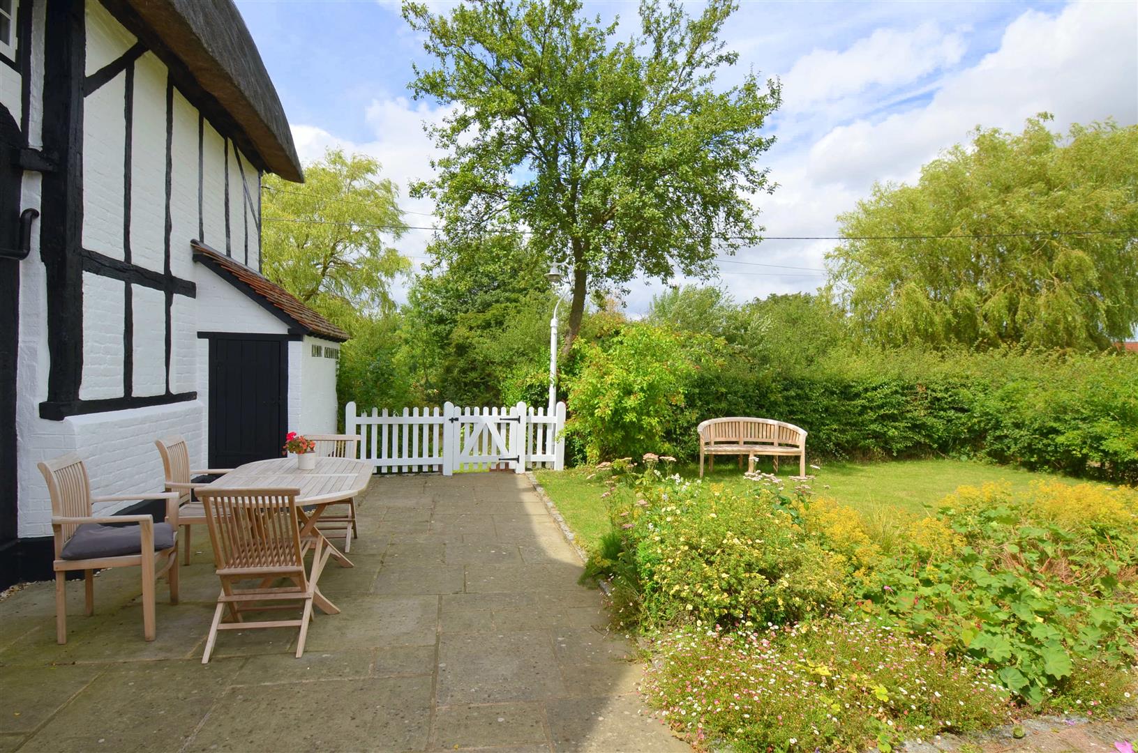 3 bedroom Cottage for sale in Botolph Claydon