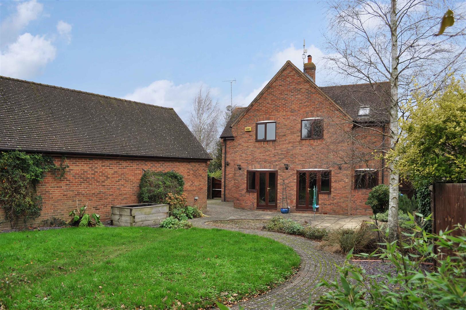 4 bedroom Detached House for sale in Steeple Claydon ...