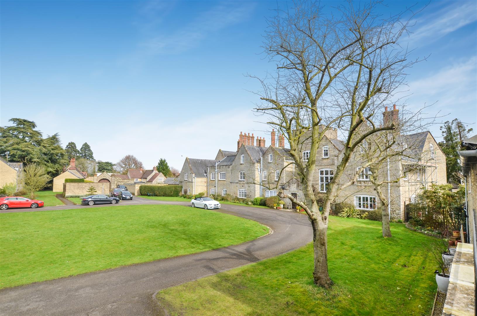 4 bedroom Country House for sale in Stratton Audley