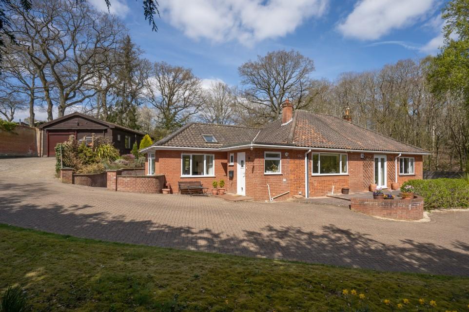 4 bedroom Detached Bungalow for sale in Norwich