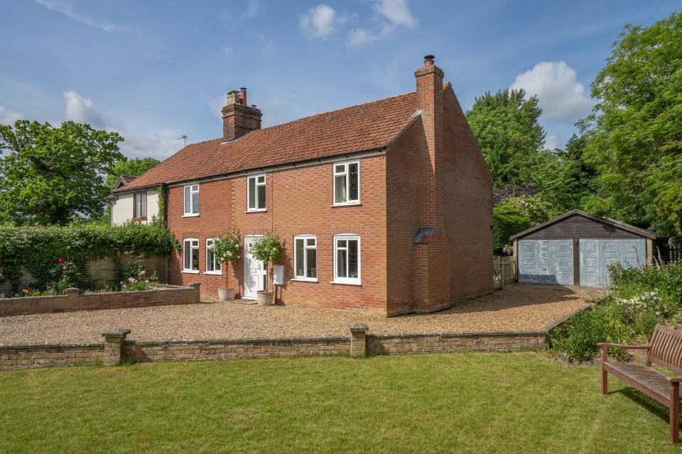 4 bedroom SemiDetached House for sale in Wymondham