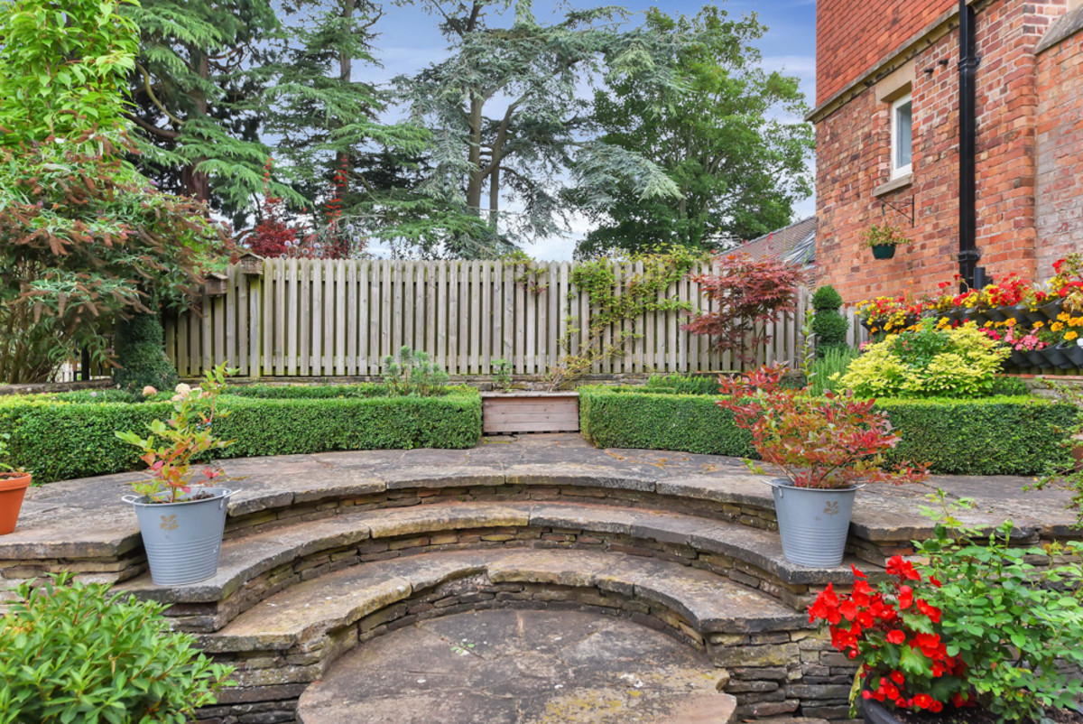 Apartment for sale with 3 bedrooms, Main Street, Epperstone Fine & Country