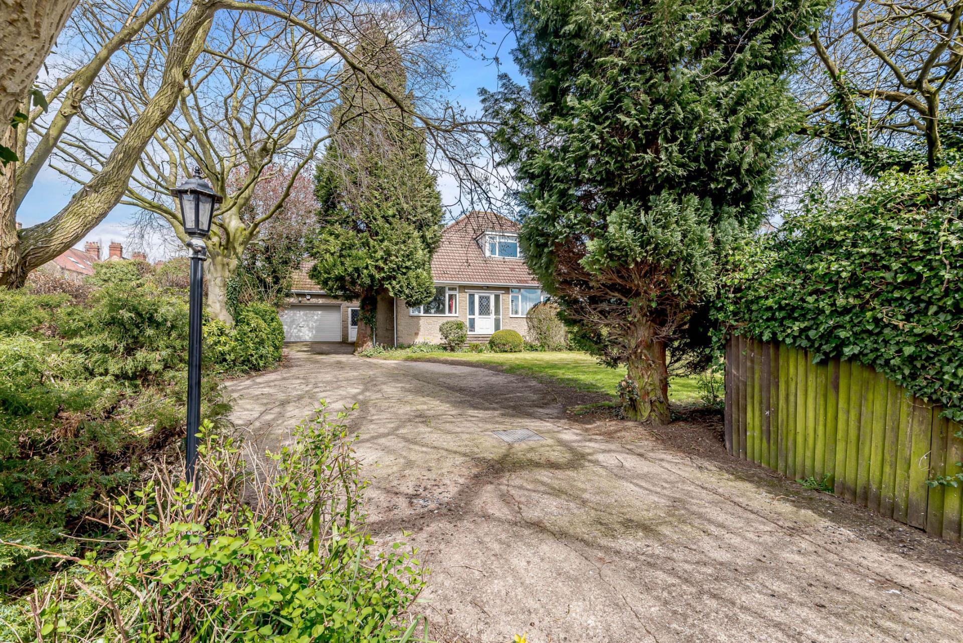 5 bedroom Detached House for sale in Sheffield