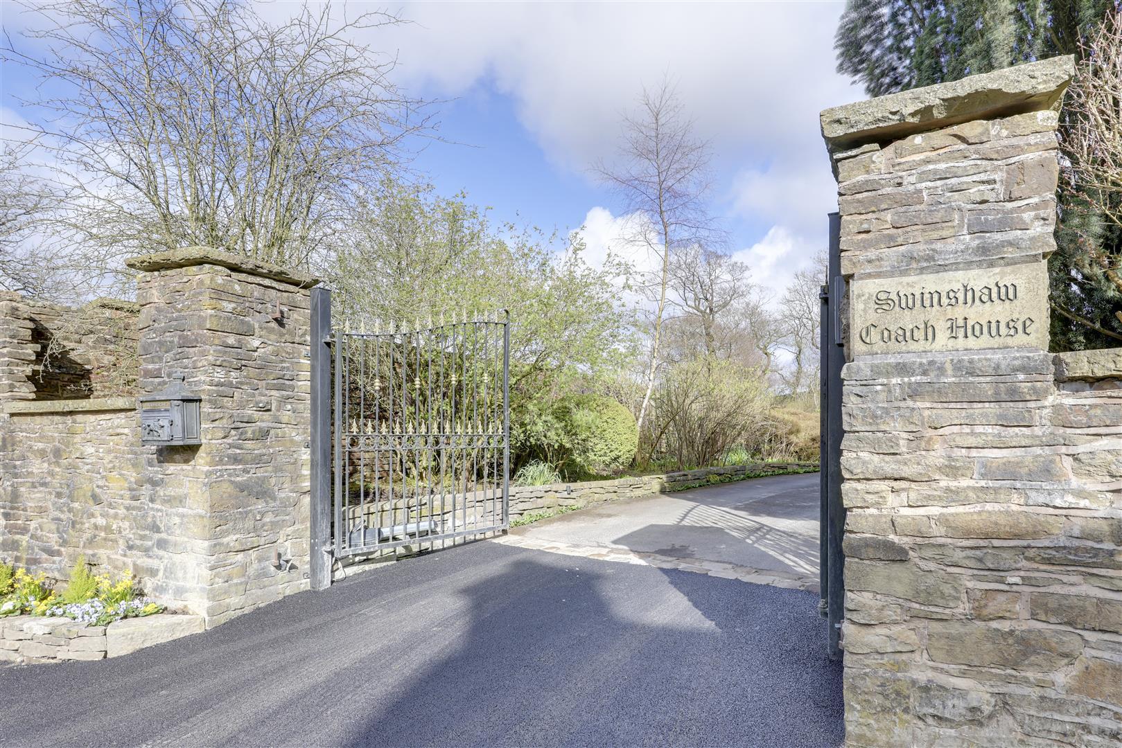 Detached Bungalow for sale with 5 bedrooms, Goodshaw Lane, Loveclough