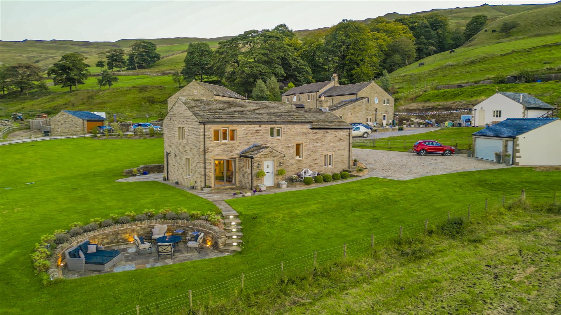 Detached House for sale with 4 bedrooms, Lowerfold House, Cowpe Road