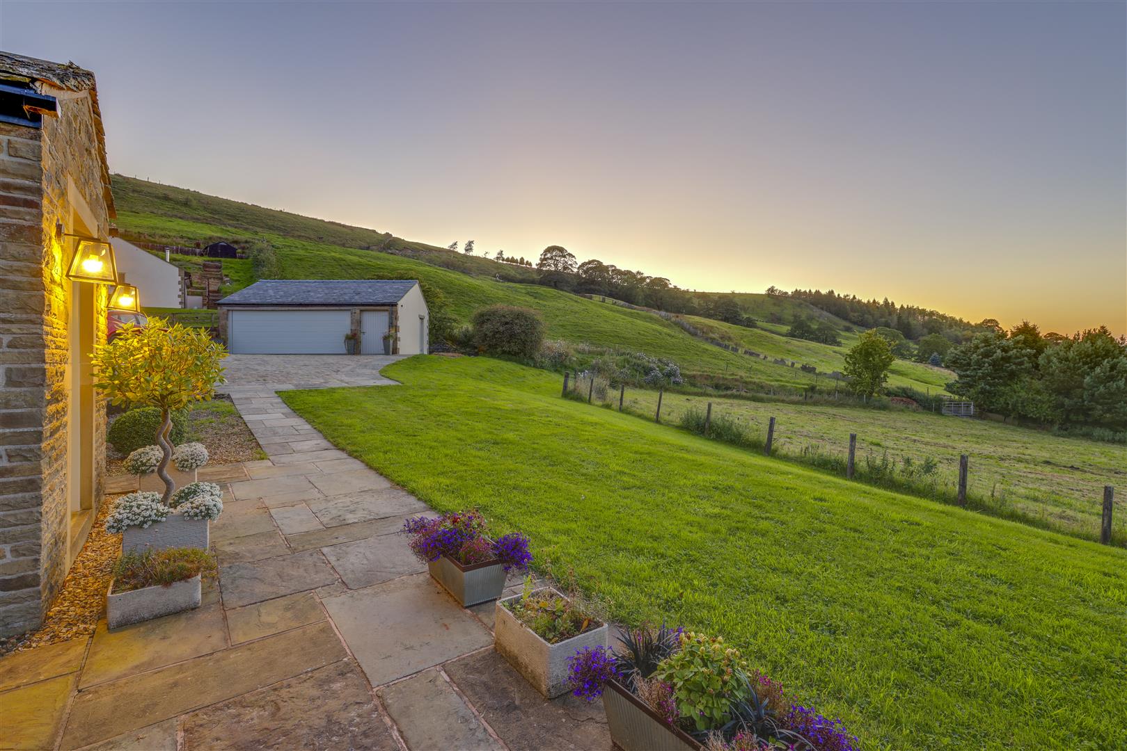 Detached House for sale with 4 bedrooms, Lowerfold House, Cowpe Road