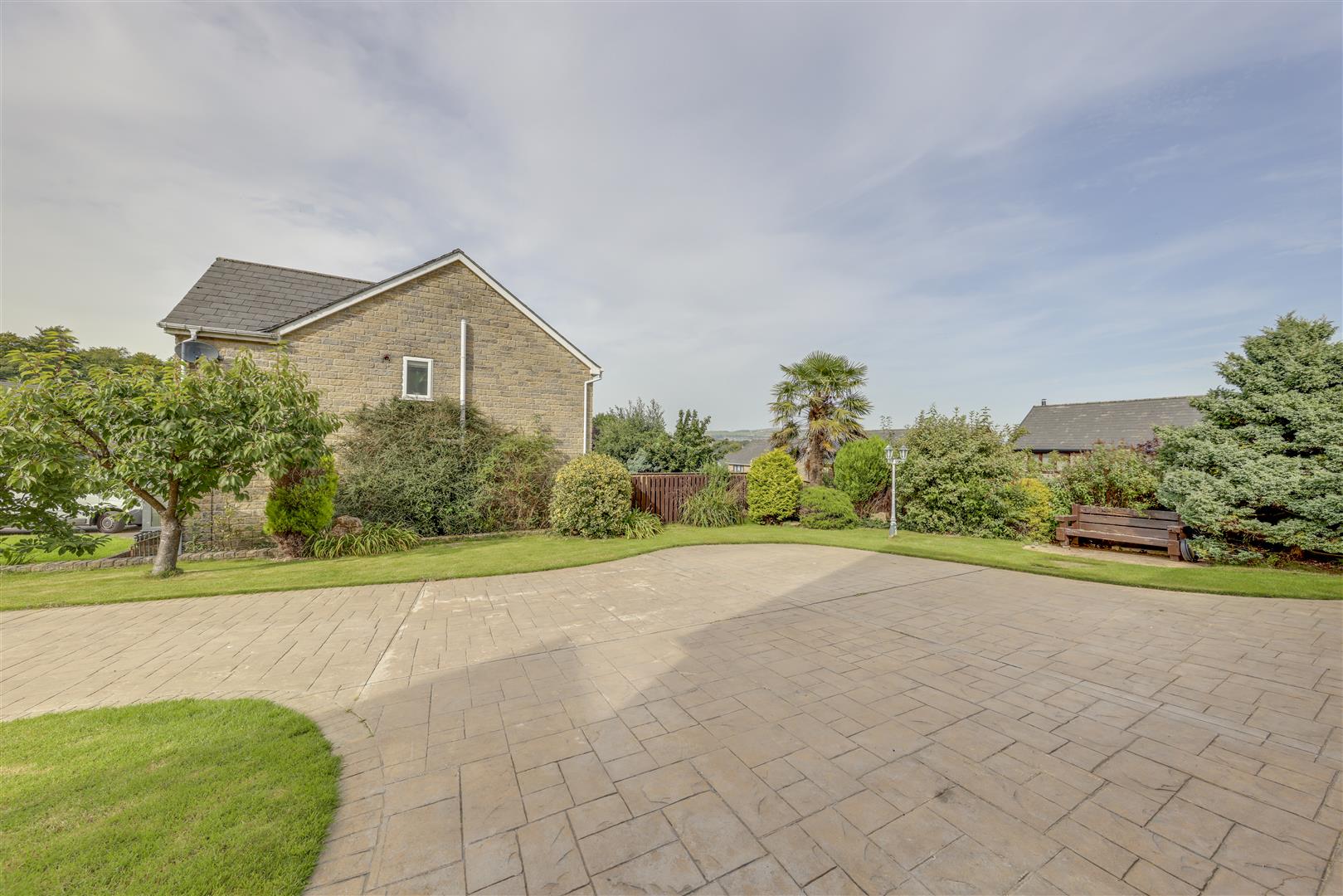 Detached House for sale with 5 bedrooms, Alden Close, Helmshore Fine