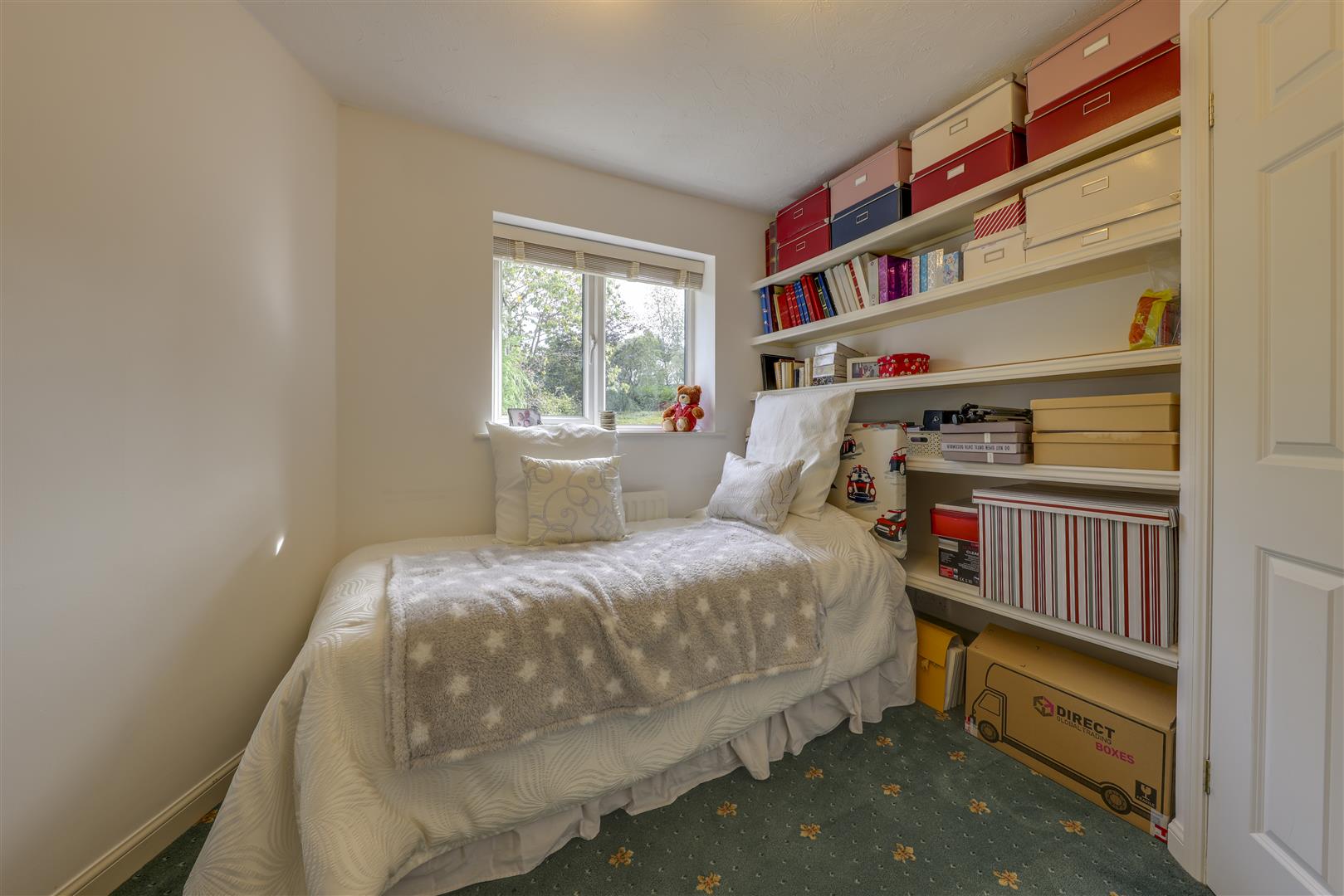 Detached House for sale with 5 bedrooms, Alden Close, Helmshore Fine