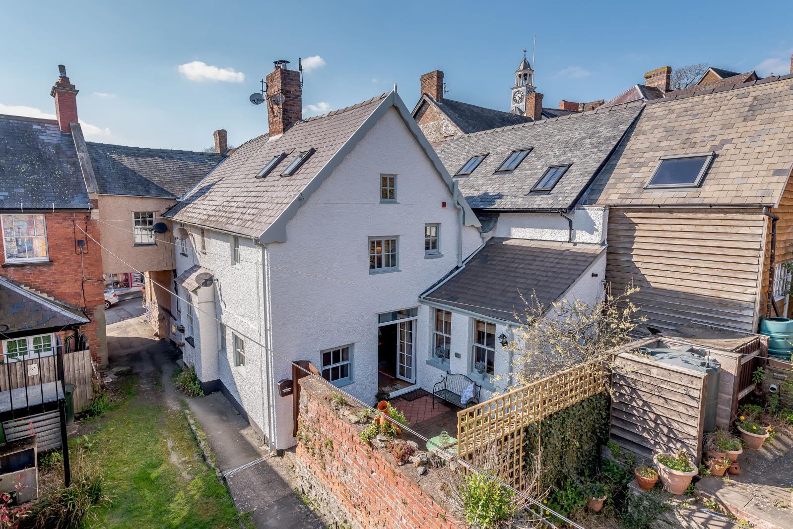 2 bedroom Cottage for sale in Castle