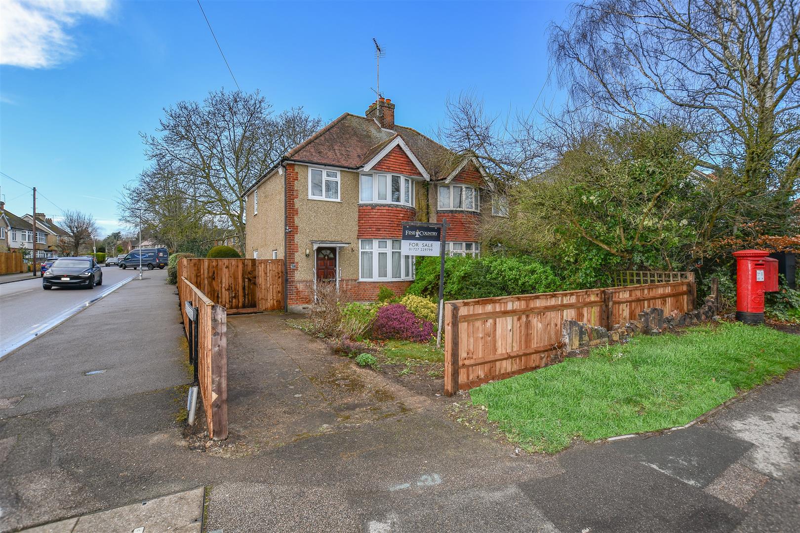 SemiDetached House for sale with 3 bedrooms, Harpenden Road, St