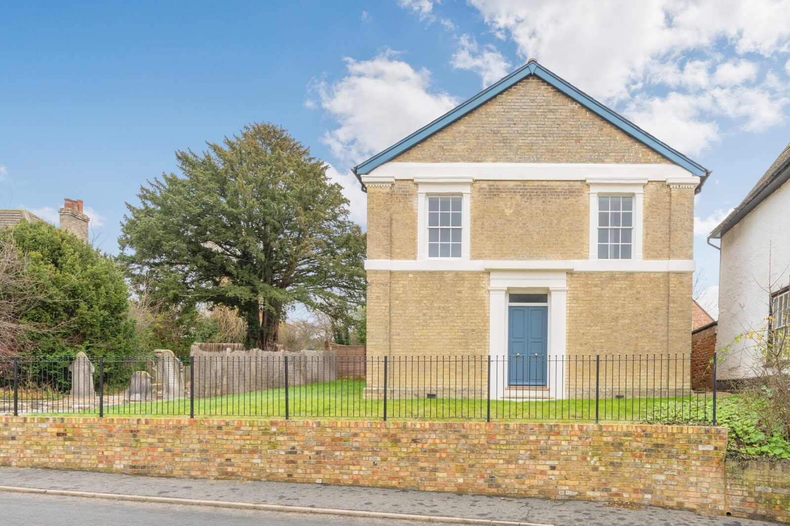 Detached House for sale with 4 bedrooms, Ermine Street, Caxton Fine & Country