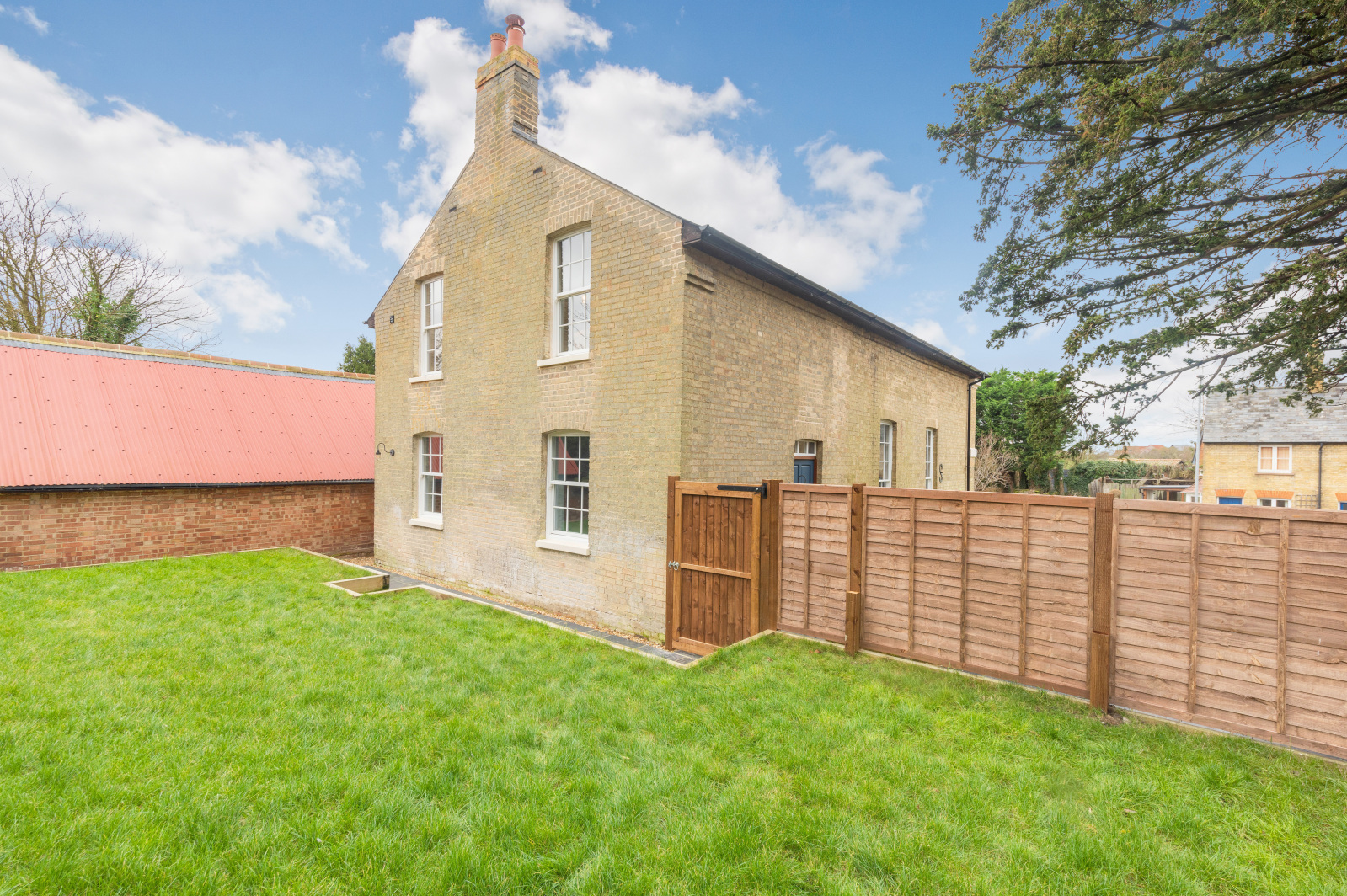 Detached House for sale with 4 bedrooms, Ermine Street, Caxton Fine & Country
