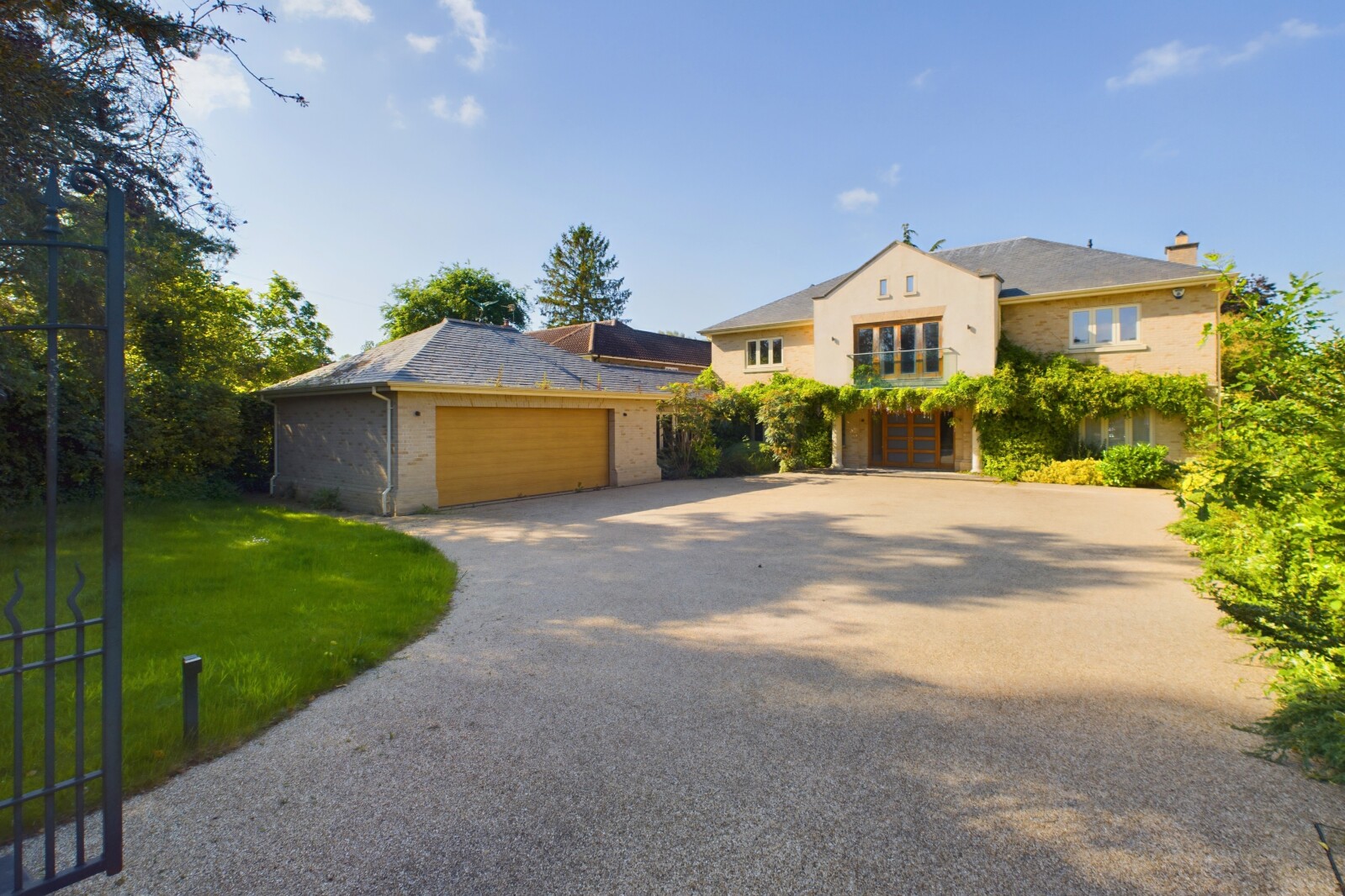 Detached House for sale with 5 bedrooms, Common Lane, Hemingford Abbots