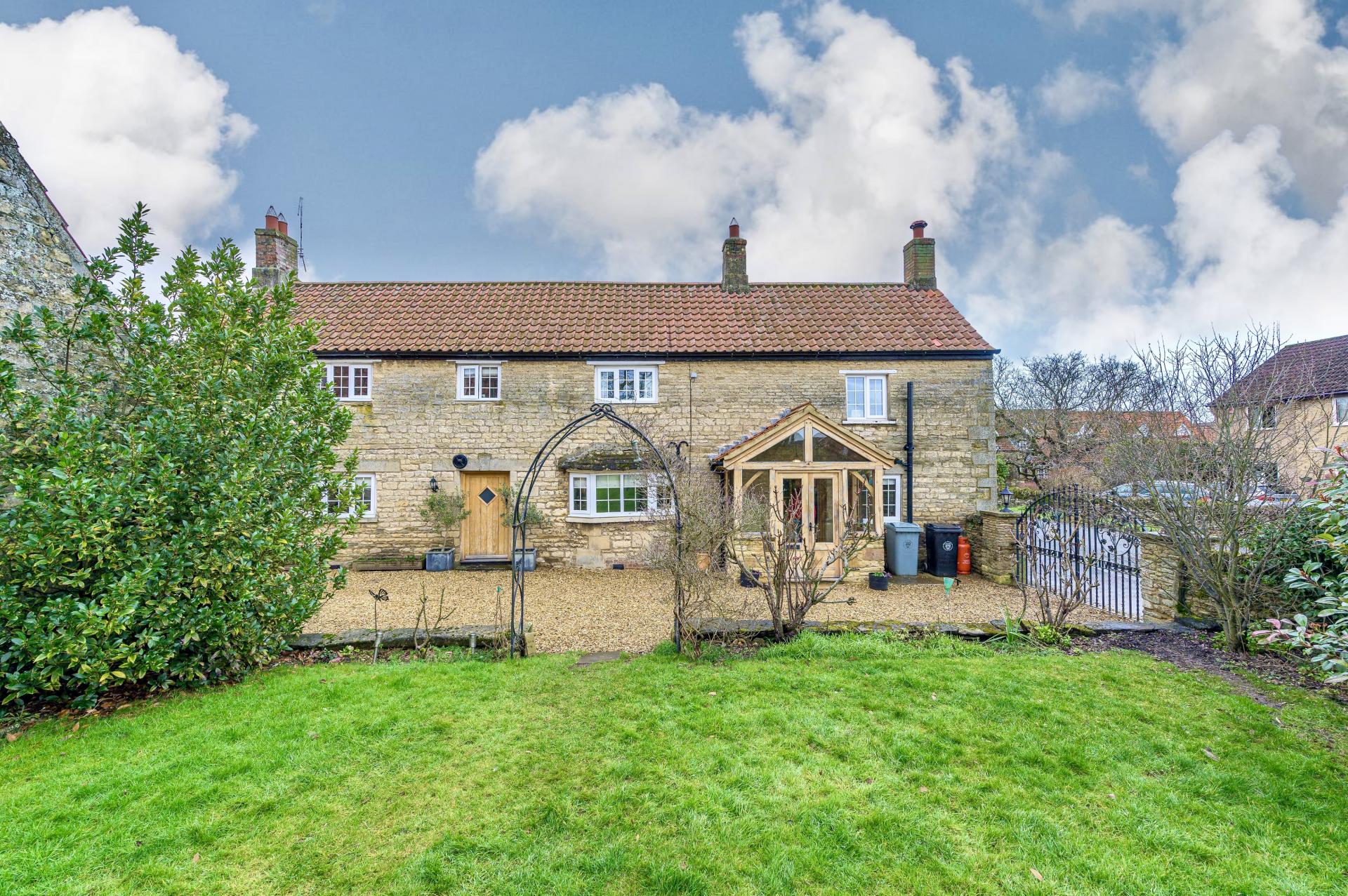 4 bedroom Detached House for sale in Stamford