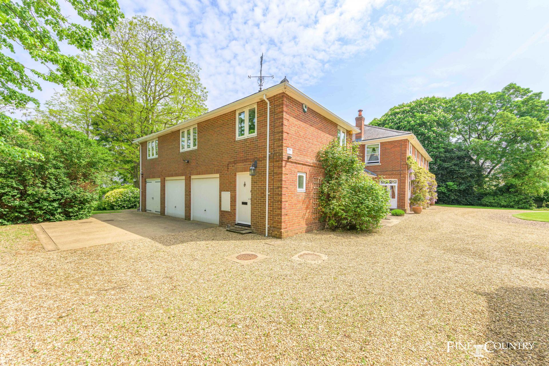 Detached House for sale with 5 bedrooms, Wykeham Fine & Country